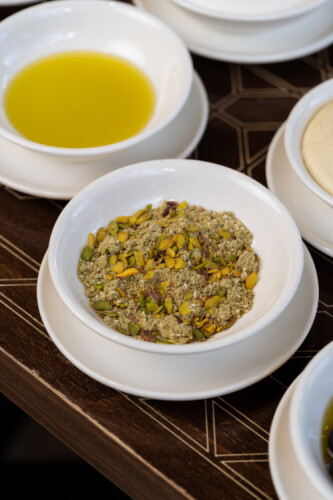 Image for 'زيت وزعتر' Item